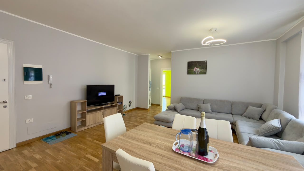 For sale, exclusive apartment 3+1 with 2 balconies + garage, “Selitë”, Tirana.