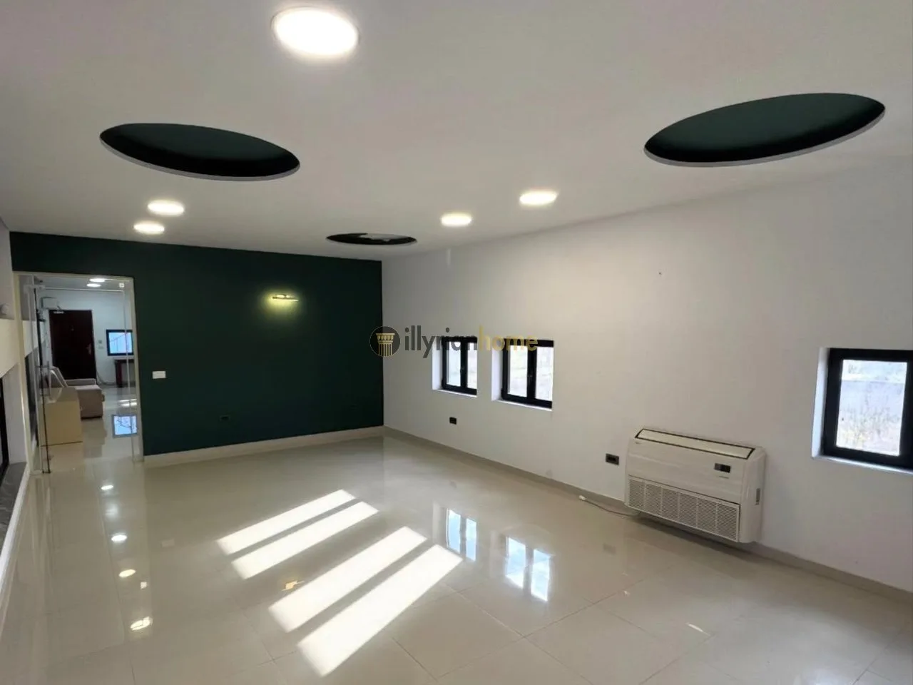 In affitto: Spazio commerciale – Magazzino + Ufficio | Zona industriale strategica - Image 4