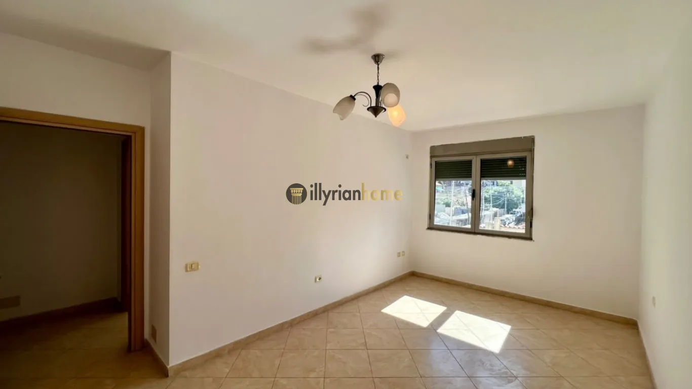 QIRA | APARTAMENT 3+1 , GJIMNAZI "PARTIZANI"-TIRANË - Image 8