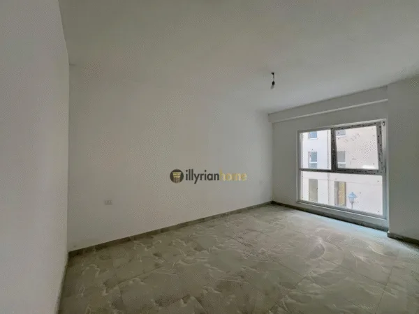 In vendita, 2+1 appartamento a Laprakë, Tirana. - Image 2