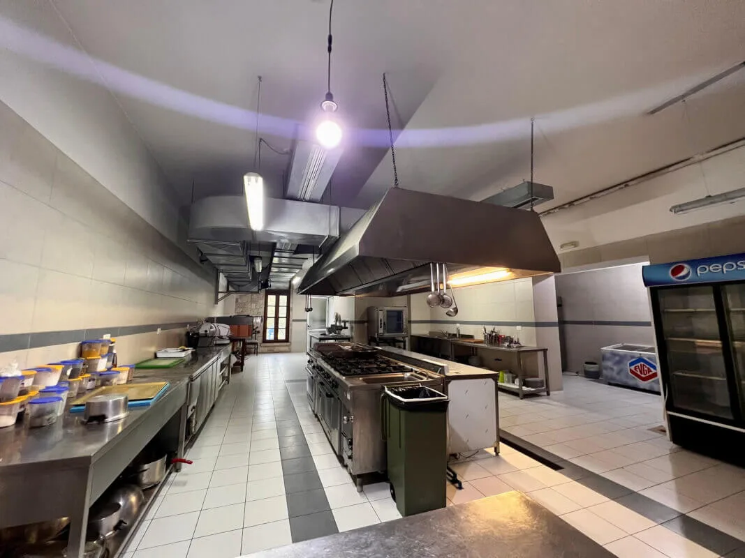 Zum Verkauf, Hotel mit 4 Stockwerken + Restaurant, Mali i Dajtit – Tirana - Image 18