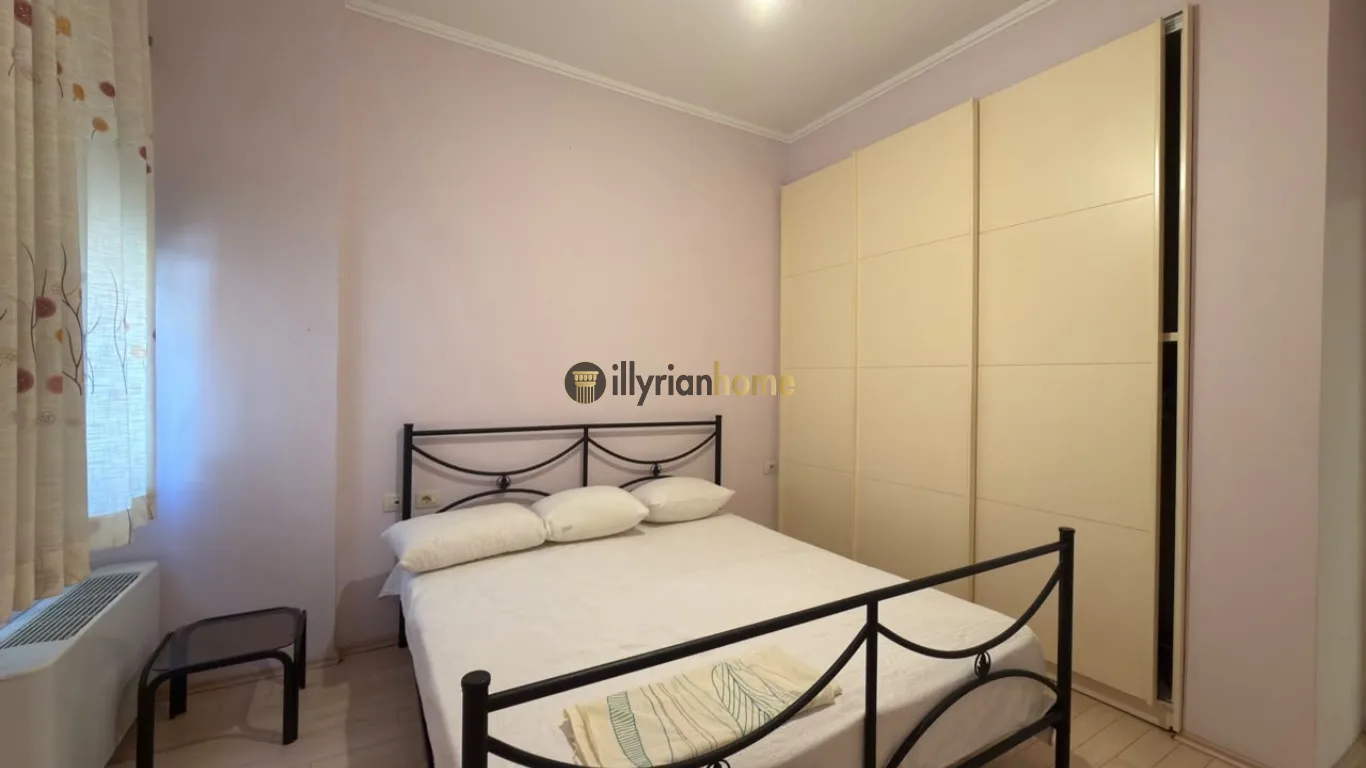 APARTAMENT 2+1 ME QIRA | RRUGA PETI | SALLON I MADH & PARKIM OPSIONAL - Image 2