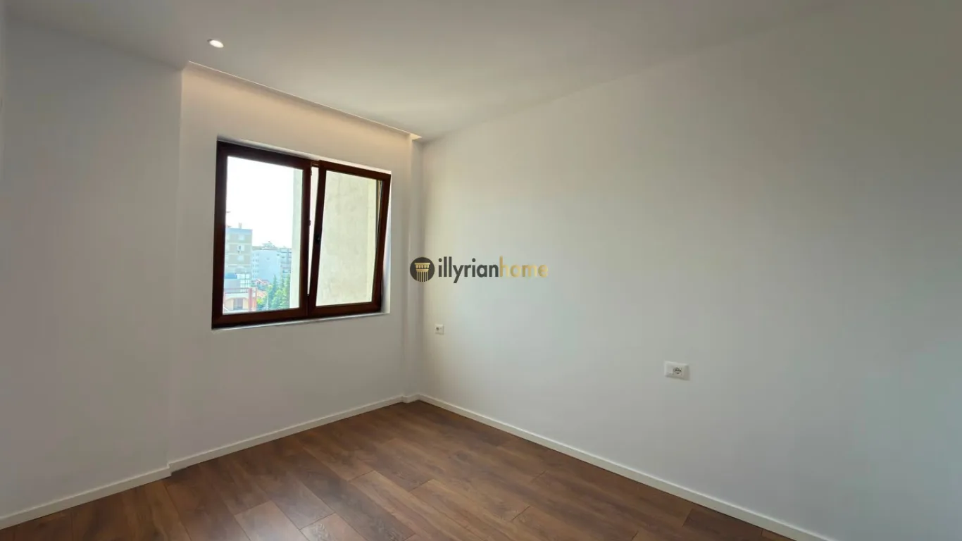 For sale, renovated 1+1 apartment with high-quality workmanship on Fadil Bodinaku Street, former New Tirana Station – Nishanaku Bridge. - Image 4