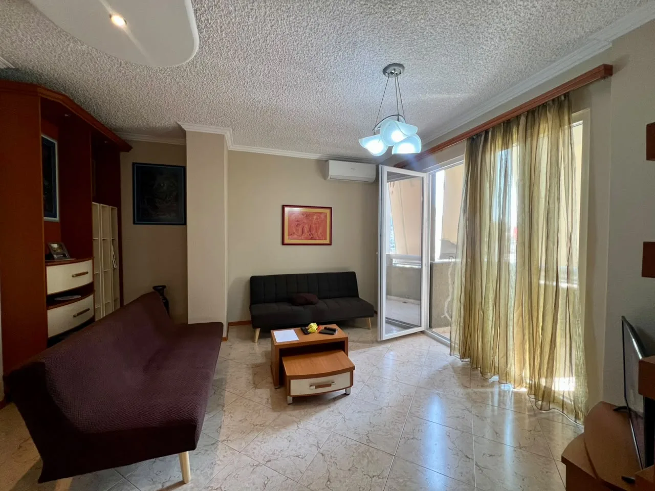 Zur Miete wurde eine möblierte 2+1-Wohnung mit 2 Balkonen in der Kossovarëve-Straße vermietet. - Image 3