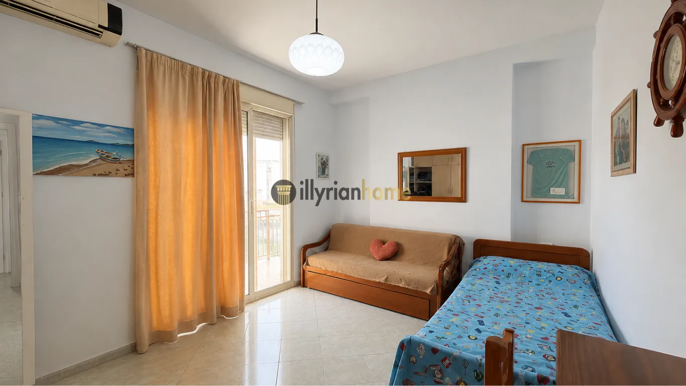 EKSKLUZIVE PËR SHITJE | APARTAMENT 2+1+2 – RRUGA “4 DËSHMORËT ”, TIRANË - Image 3