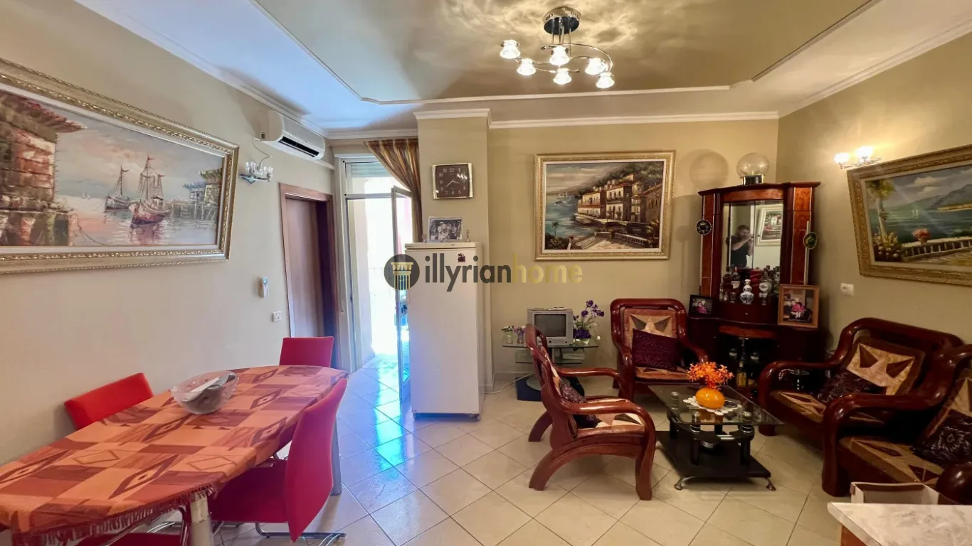 Ekskluziv, shitet Apartament 2+1 + ballkon , " Golem ", Durrës. - Image 2