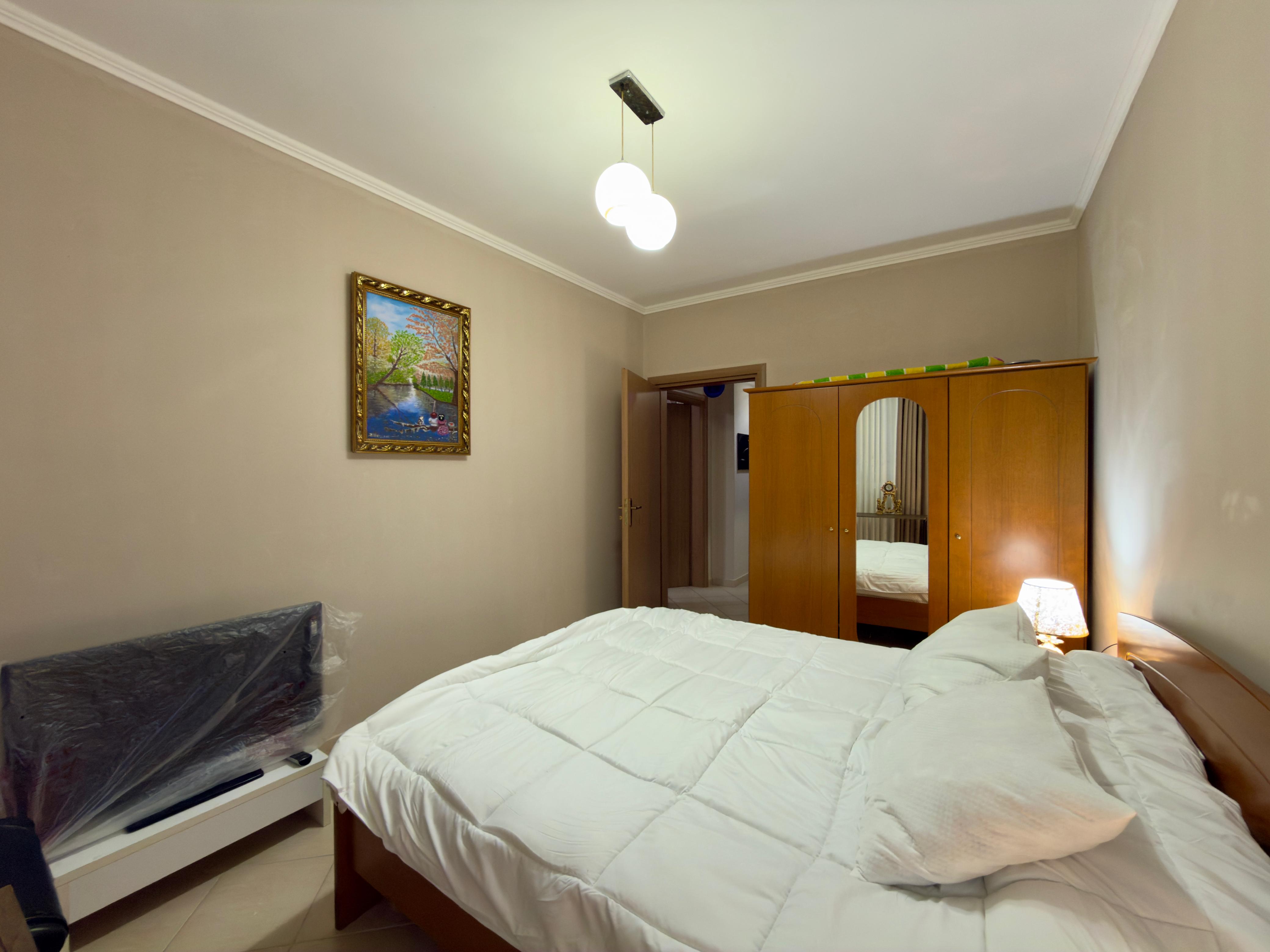 For rent Furnished 1+1 Apartment, located on “Shëtitoren”, opposite “Hotel 1 Maji”, Pogradec. 3