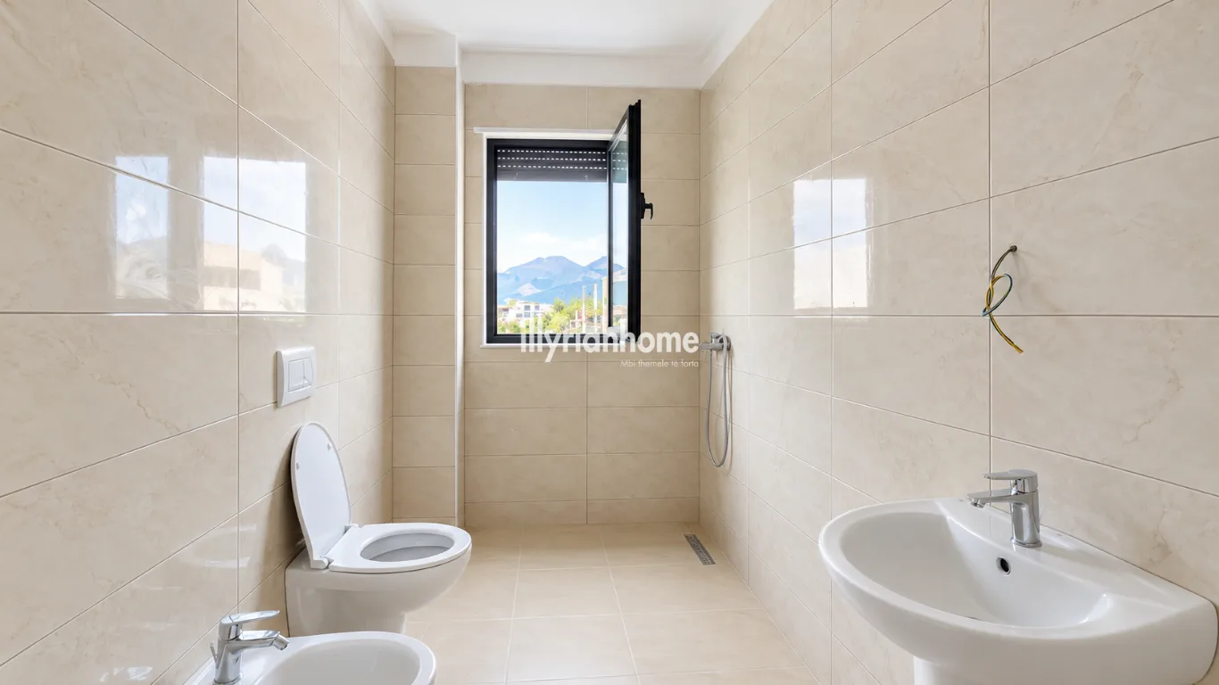 EKSKLUZIVE | SHITET, APARTAMENT 1+1 ME BALLKON TË MADH – RRUGA E DIBRËS, TIRANË - Image 8