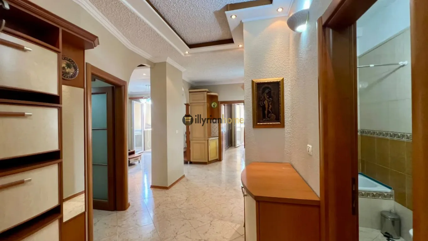 Zur Miete wurde eine möblierte 2+1-Wohnung mit 2 Balkonen in der Rrugën und Kossovarëve gemietet. - Image 10