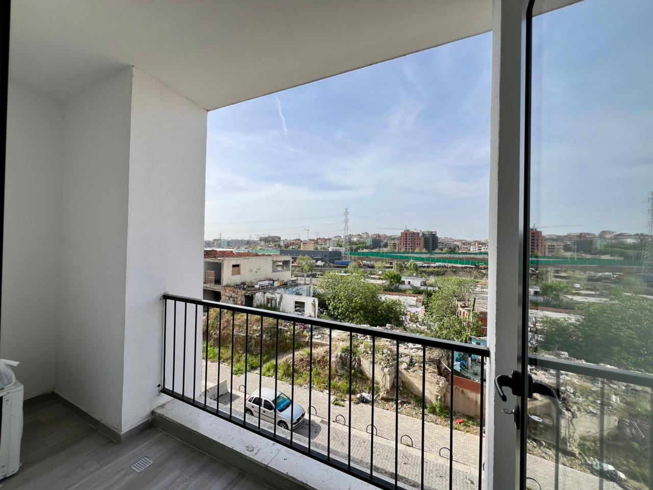 For rent, 3+1+2 apartment with 2 bathrooms, “5 Maji,” Tirana. 11