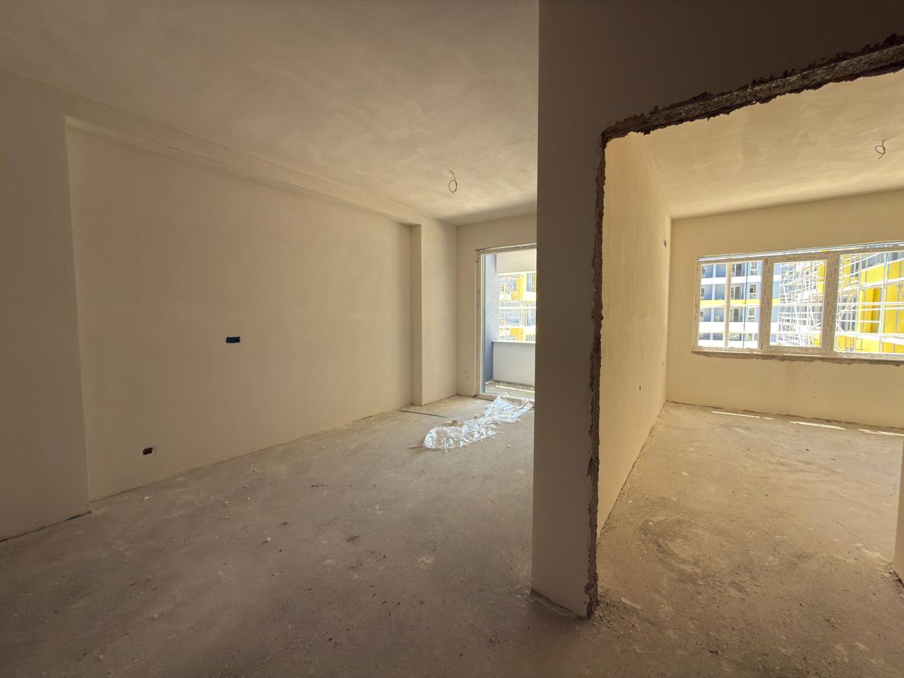 Exclusive Apartment 1+1 with Balcony for sale in Univers City, Tirana. 5