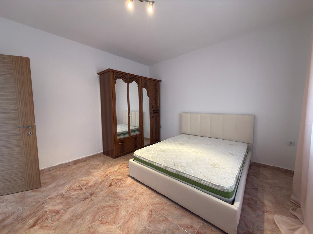 For rent, 2+1 apartment, “5 Maji”, Tirana. 4