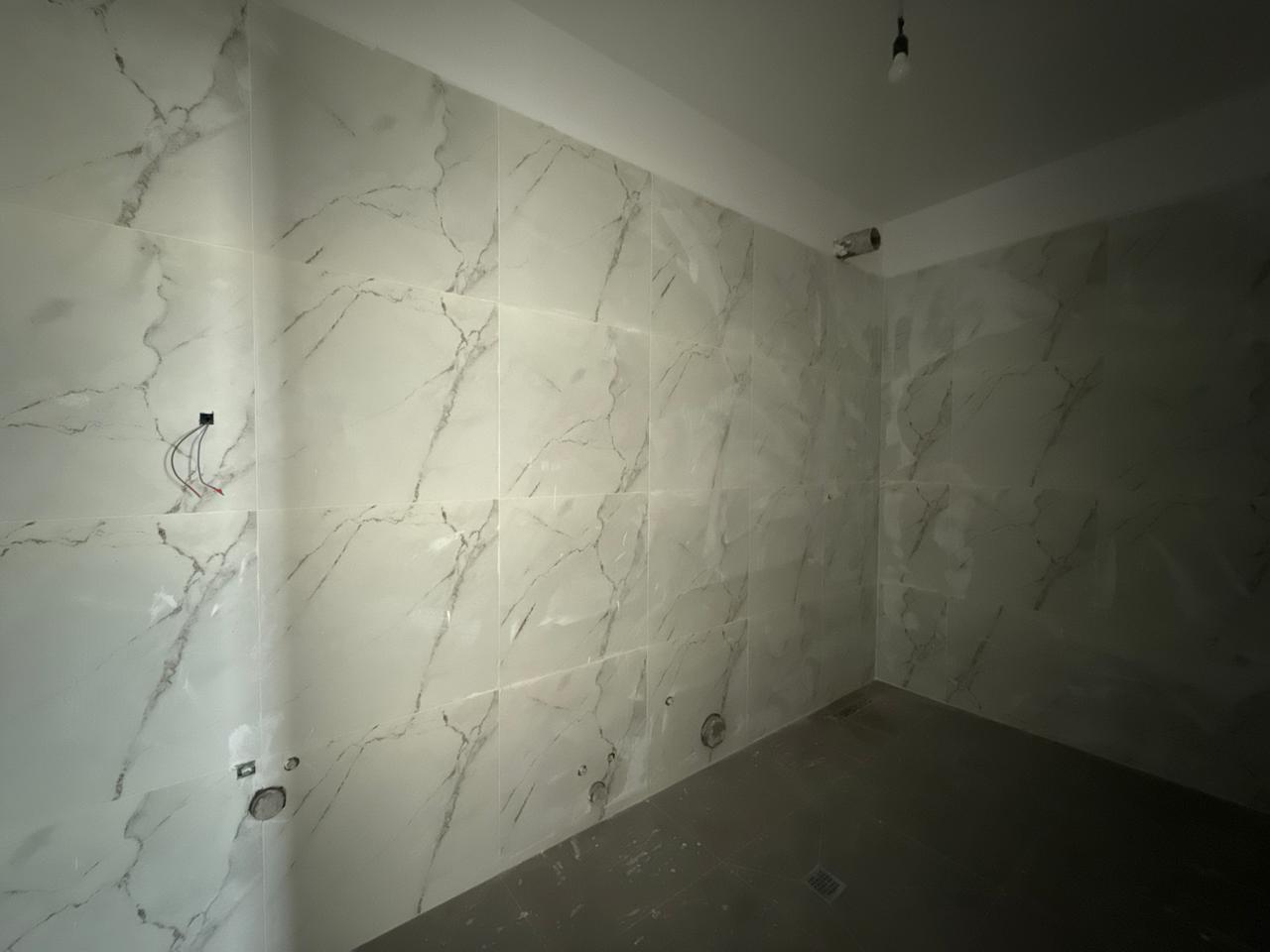 For sale, 2+1 apartment with 2 bathrooms and a balcony, “Xhamlliku”, Tirana. 3