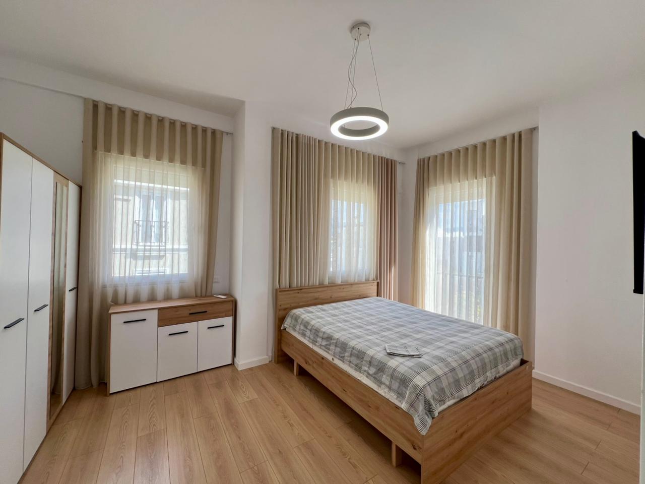 For rent, 3-story villa "Mjull Bathore", Tirana 2