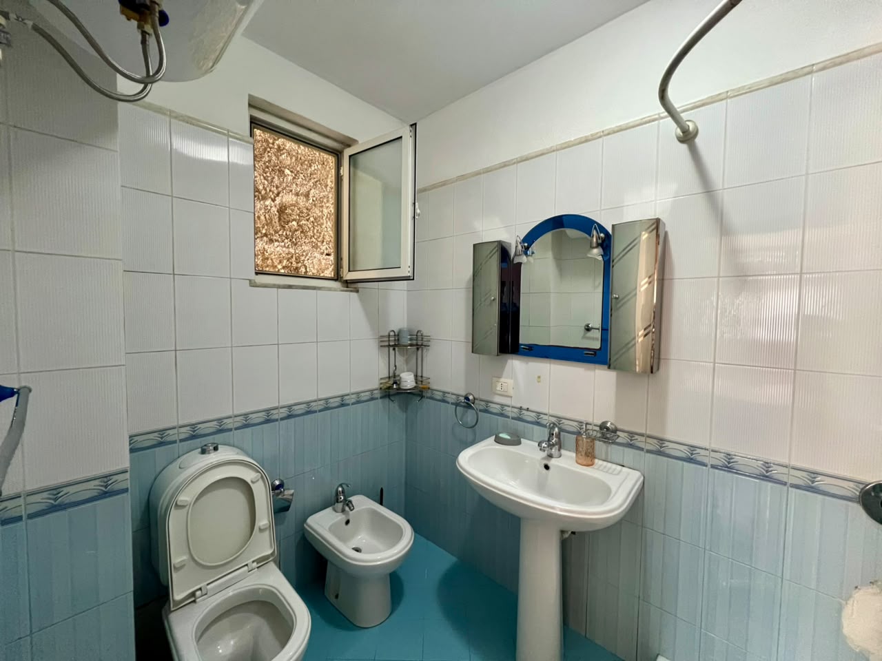 En alquiler, apartamento 2+1+2 con 2 baños, "Pazari i Ri", Tirana. 10