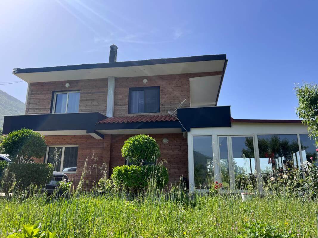 For rent, two-storey villa "Priskë e madhe", Tirana