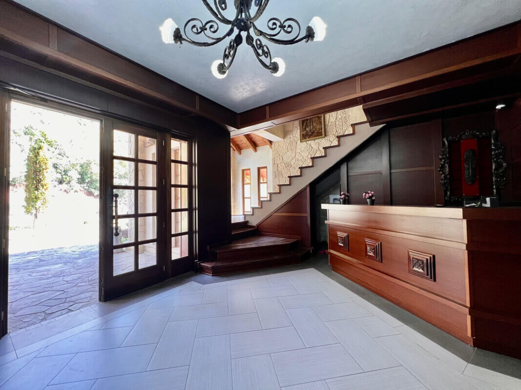 In vendita, Hotel 4-storey + restaurant, Mali i Dajtit – Tirana 2