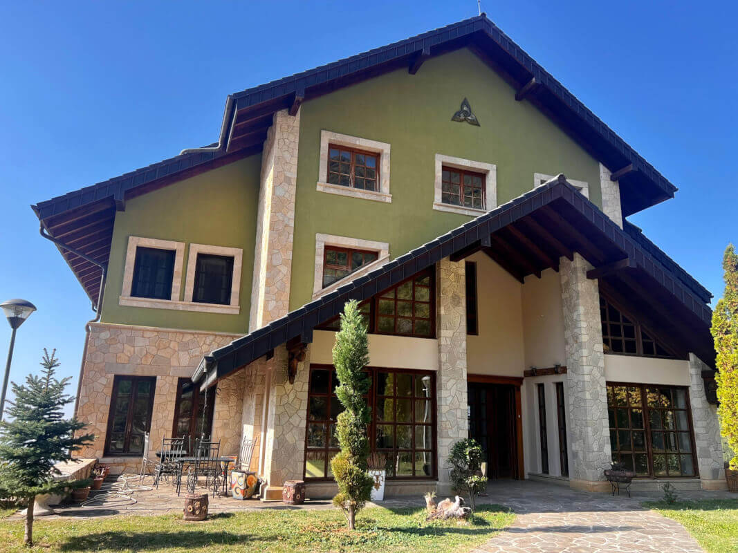 In vendita, Hotel 4-storey + restaurant, Mali i Dajtit – Tirana 4