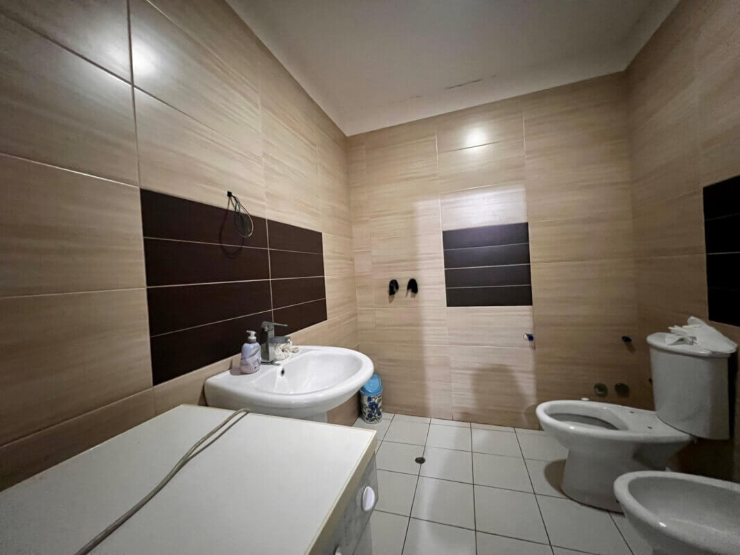 In vendita, Hotel 4-storey + restaurant, Mali i Dajtit – Tirana 11