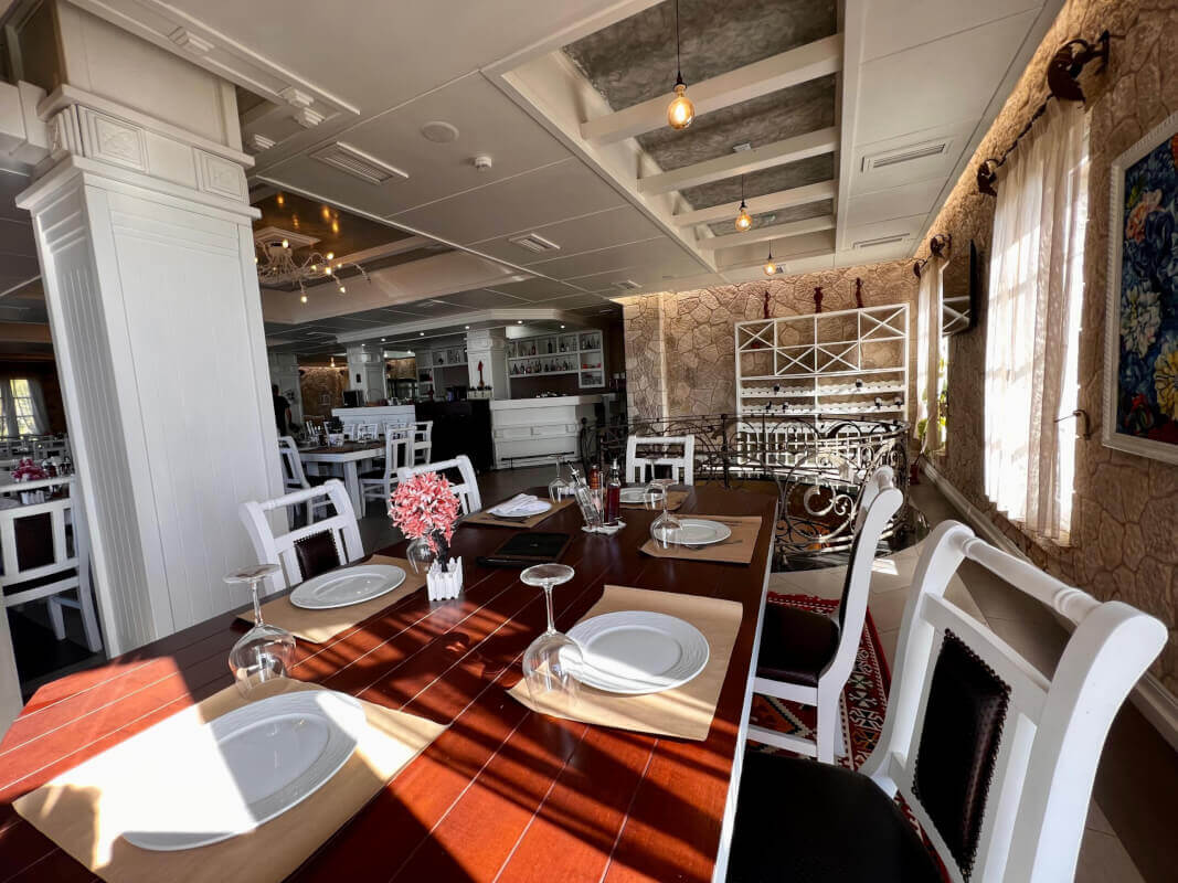 In vendita, Hotel 4-storey + restaurant, Mali i Dajtit – Tirana 15