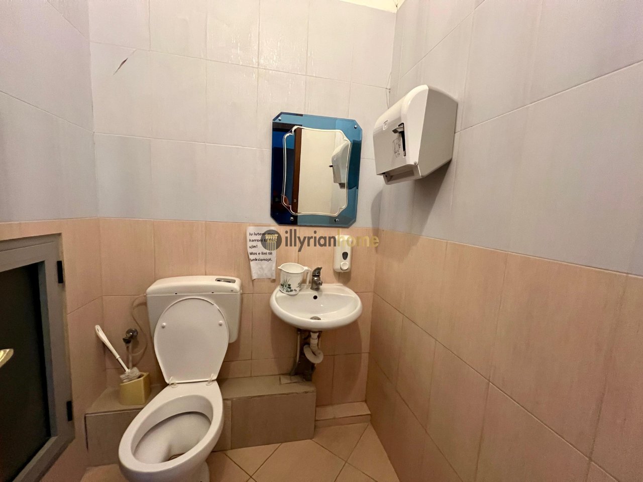 For rent, Business Space “Pazari i Ri”, Tirana. 5