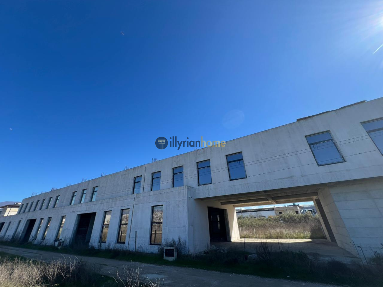 For rent – Warehouse + Office, Kamëz.