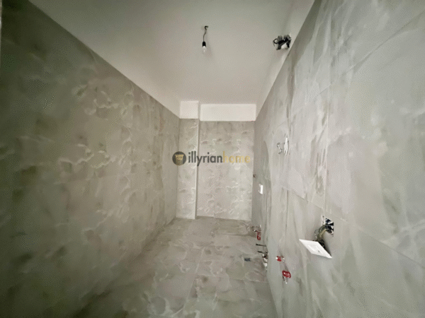 For sale, 2+1 apartment in Laprakë, Tirana. 6
