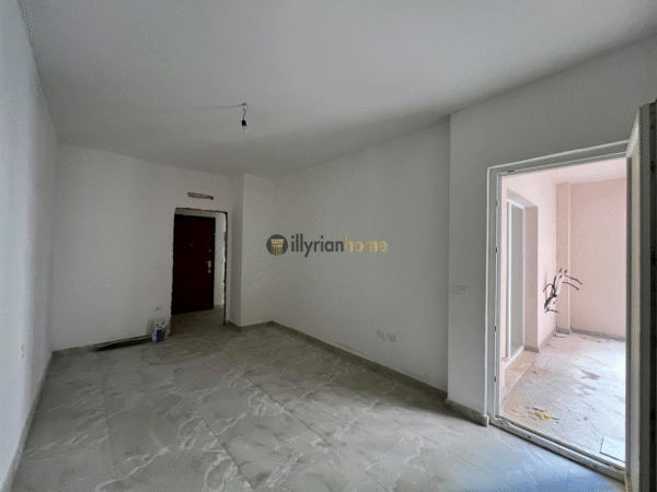 For sale, 2+1 apartment in Laprakë, Tirana. 5