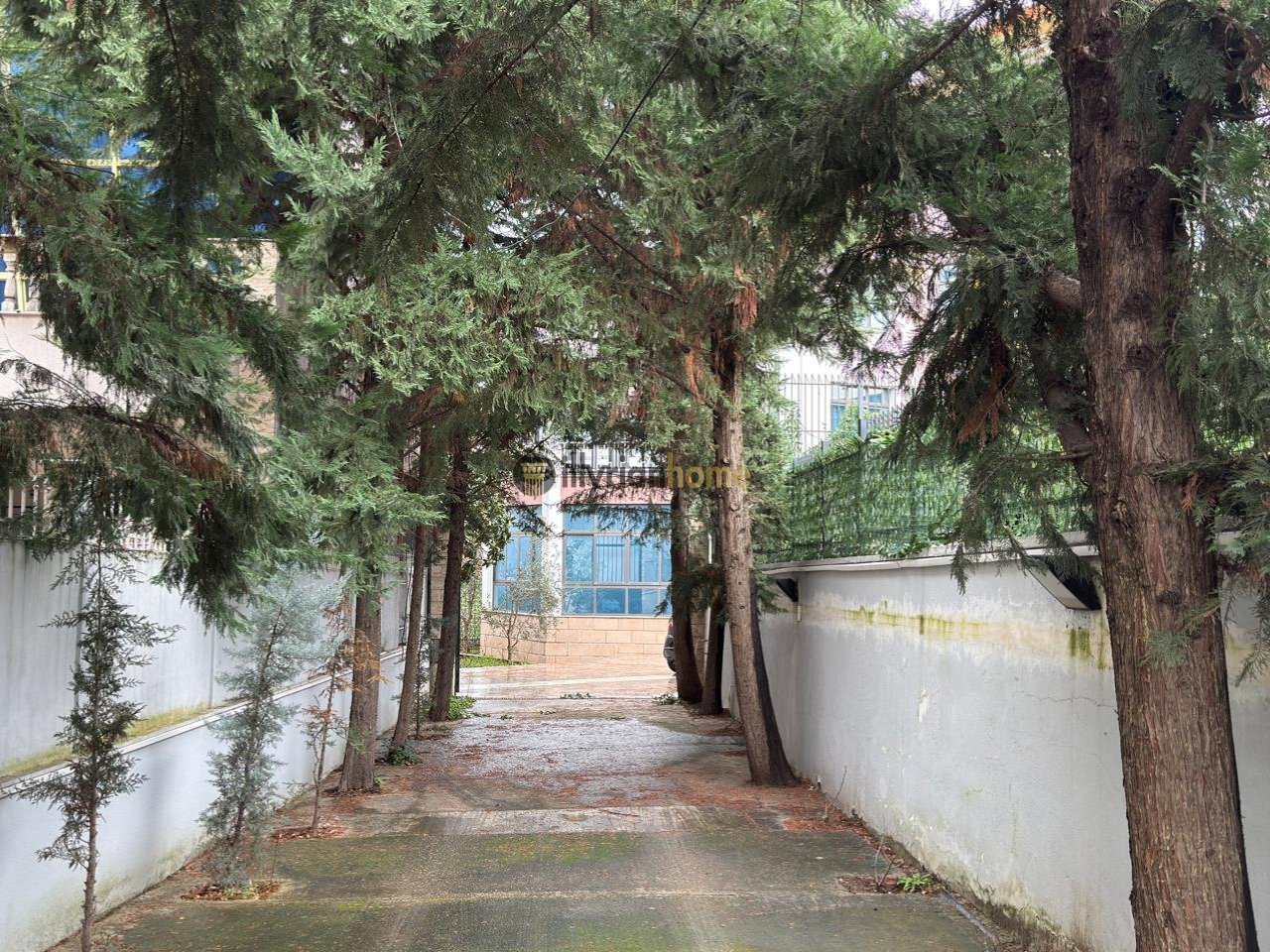 For rent, 4-story villa + basement, German Villas, Tirana 22
